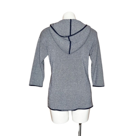 Chicos Hooded Toggle Cardigan Navy Trim Knit Three Quarter Sleeve Size 0 - Picture 4 of 5